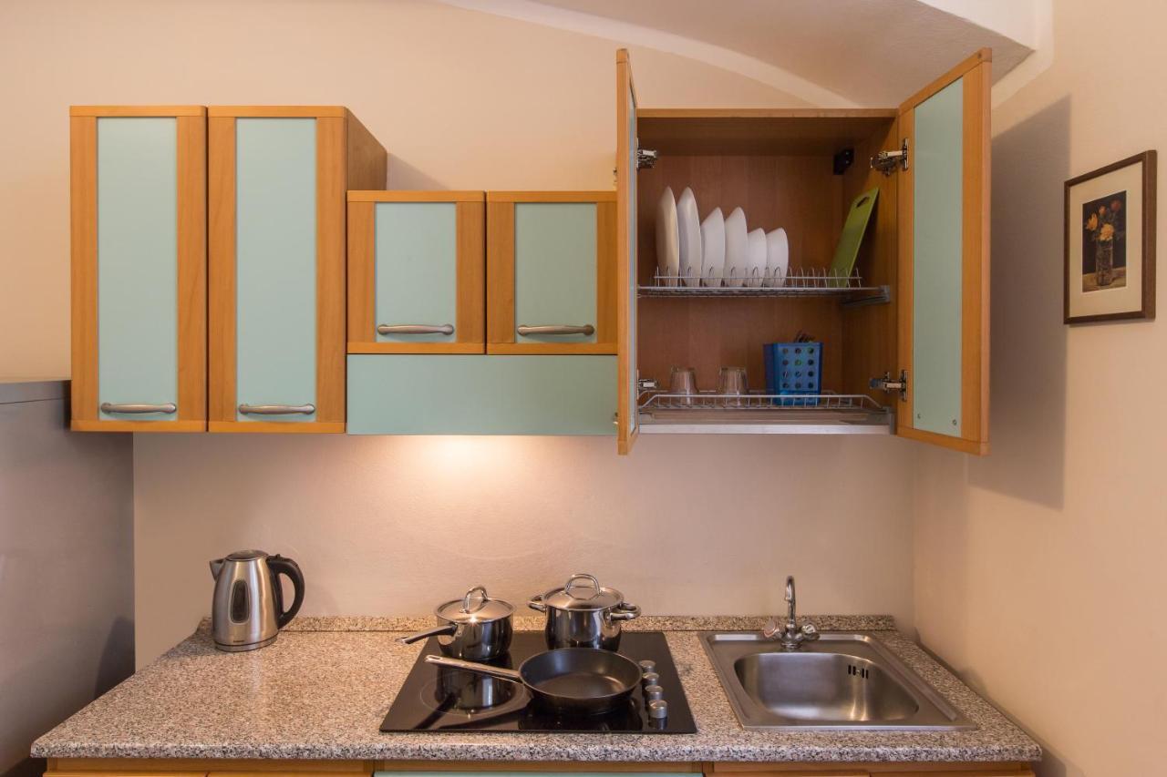 Duskova Apartments Прага Экстерьер фото