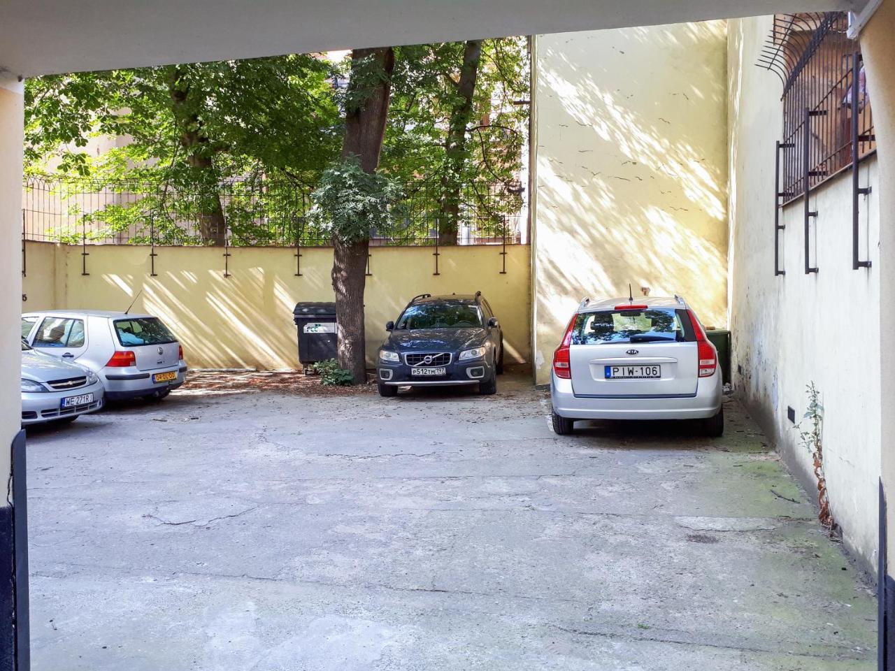 Duskova Apartments Прага Экстерьер фото
