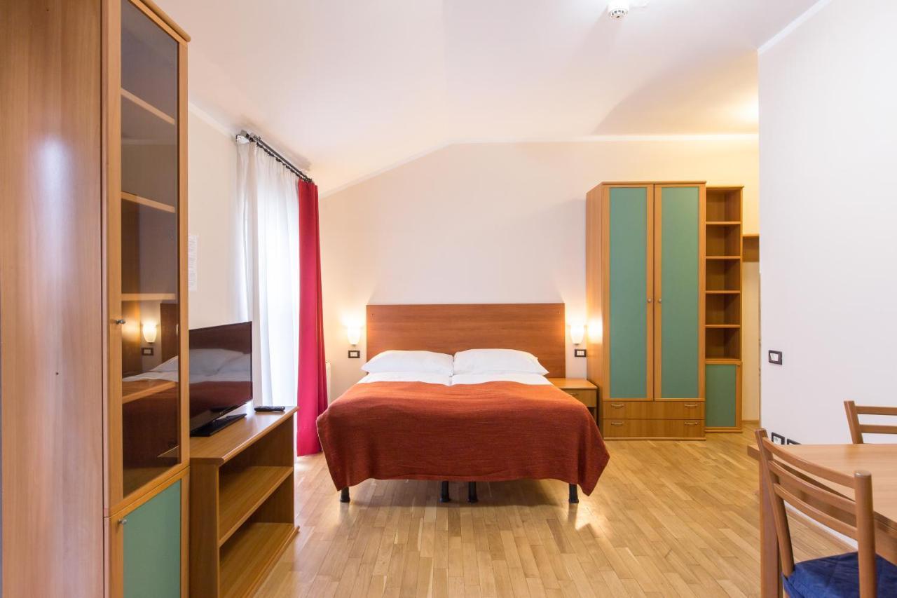 Duskova Apartments Прага Экстерьер фото